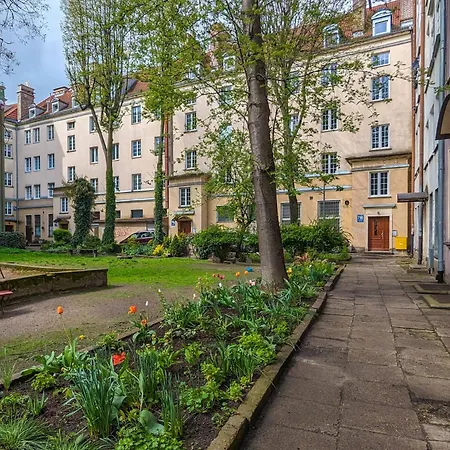 Heart Of Old Town Kolodziejska By Renters Гданьск